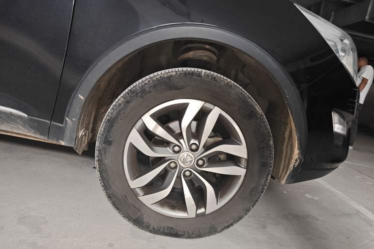 Used BAIC Weiwang S50 2016 1.5T Manual Joyful Premium Edition Right Front Wheel Hub