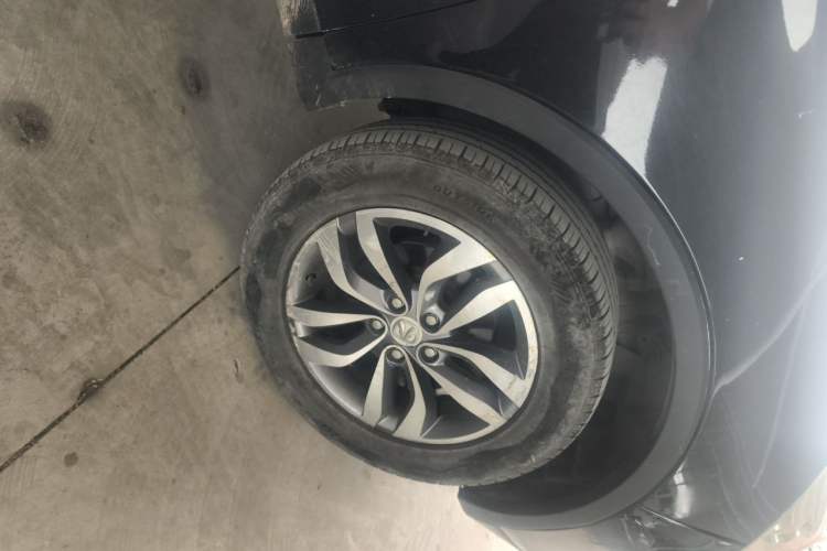 Used BAIC Weiwang S50 2016 1.5T Manual Joyful Premium Edition Right Front Wheel Hub