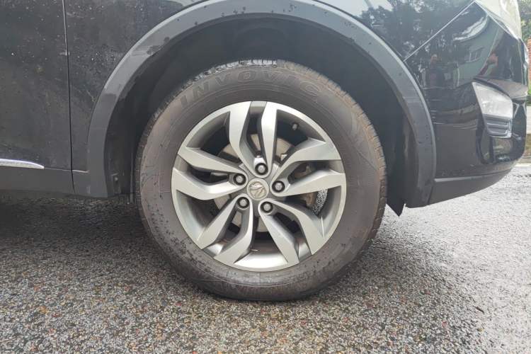 Used BAIC Weiwang S50 2016 1.5T Manual Joyful Premium Edition Right Front Wheel Hub