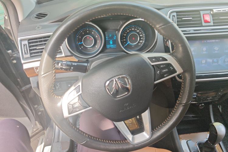 Used BAIC Weiwang S50 2016 1.5T CVT Joyful Premium Edition Steering Wheel