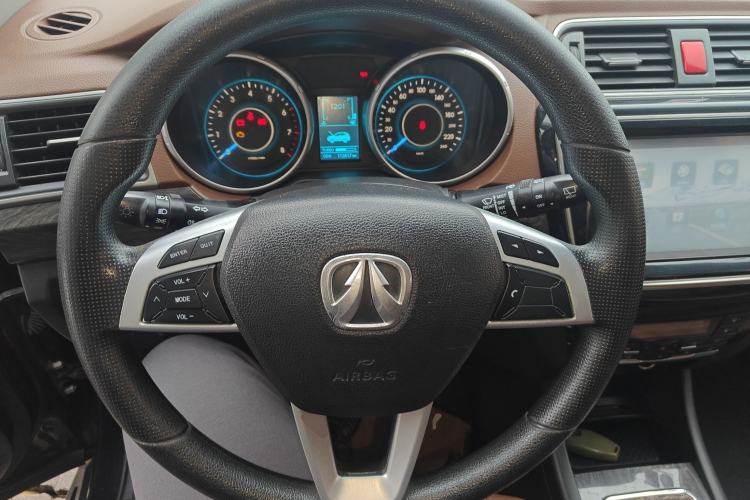 Used BAIC Weiwang S50 2016 1.5T Manual Happy Motion Superior Edition Steering Wheel