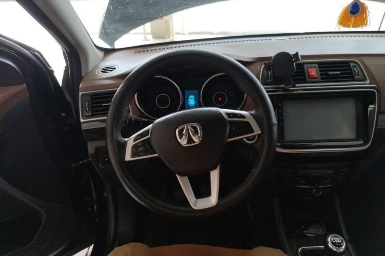 Used BAIC Weiwang S50 2016 1.5T Manual Joyful Luxury Edition Steering Wheel