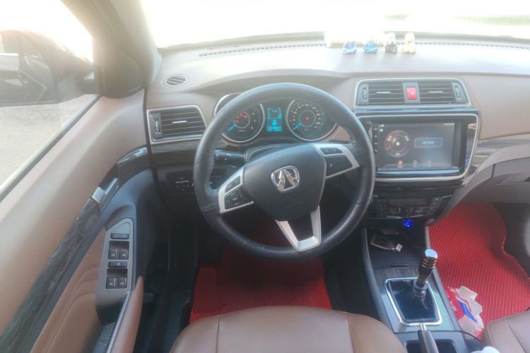 Used BAIC Weiwang S50 2016 1.5T Manual Joyful Luxury Edition Steering Wheel