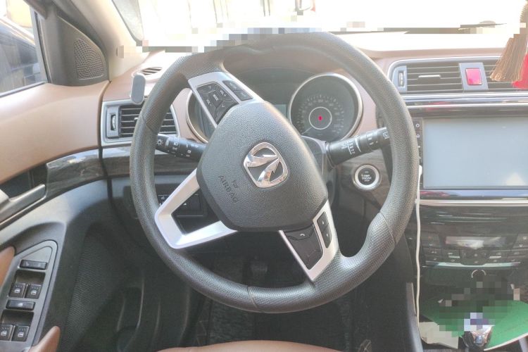 Used BAIC Weiwang S50 2016 1.5T Manual Joyful Luxury Edition Steering Wheel