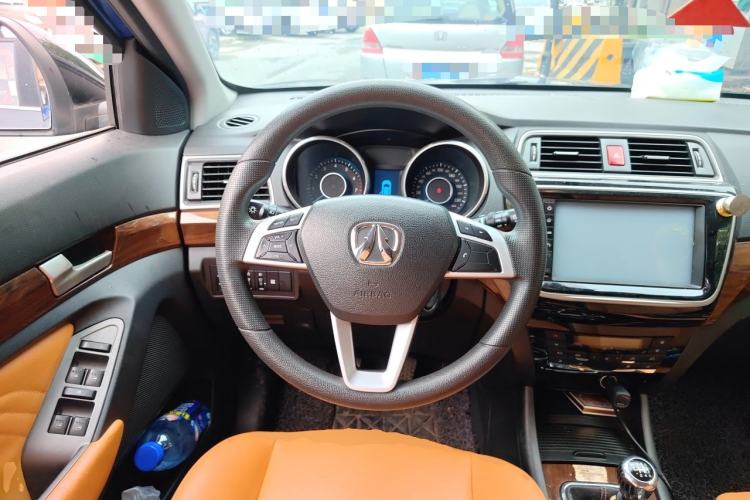 Used BAIC Weiwang S50 2016 1.5T Manual Joyful Elite Edition Steering Wheel