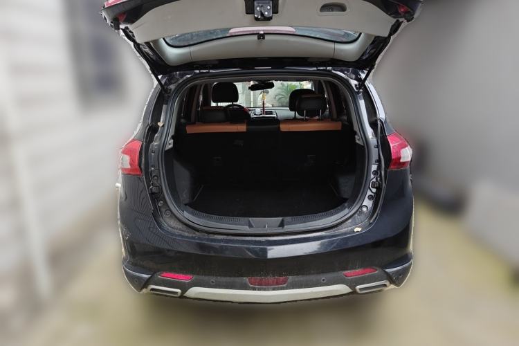 Used BAIC Weiwang S50 2016 1.5T CVT Joyful Luxury Model Trunk