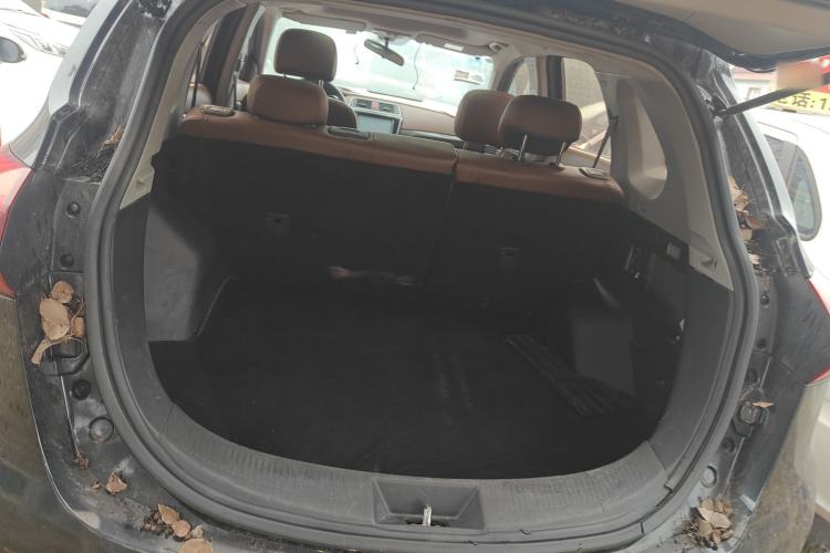 Used BAIC Weiwang S50 2016 1.5T Manual Happy Motion Superior Edition Trunk