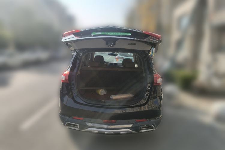 Used BAIC Weiwang S50 2016 1.5T Manual Lede Flagship Edition Trunk