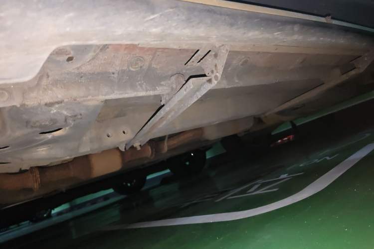 Used BAIC Weiwang S50 2016 1.5T Manual Lede Premium Edition Chassis Front Left