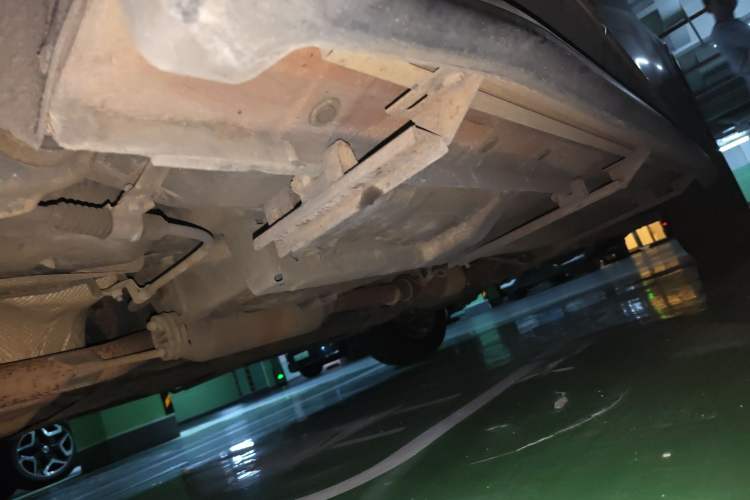 Used BAIC Weiwang S50 2016 1.5T Manual Lede Premium Edition Chassis Rear Right