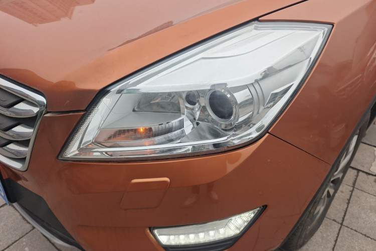 Used BAIC Weiwang S50 2016 1.5T CVT Joyful Premium Edition Left Front Headlight