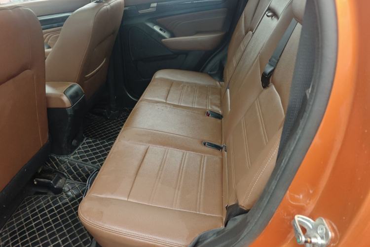 Used BAIC Weiwang S50 2016 1.5T CVT Joyful Premium Edition Left Rear Seat