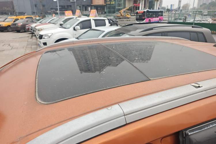 Used BAIC Weiwang S50 2016 1.5T CVT Joyful Premium Edition Roof