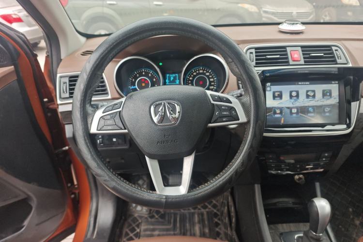 Used BAIC Weiwang S50 2016 1.5T CVT Joyful Premium Edition Steering Wheel