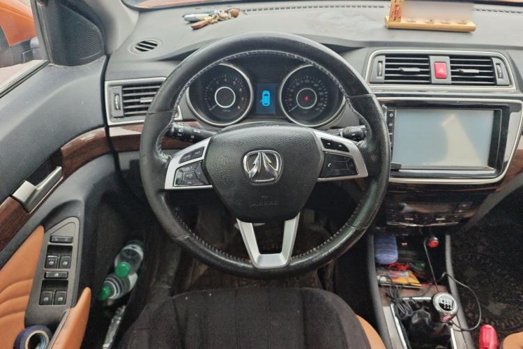 Used BAIC Weiwang S50 2016 1.5T Manual Joyful Premium Edition Steering Wheel