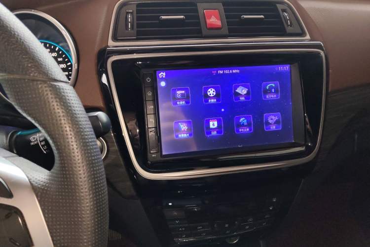 Used BAIC Weiwang S50 2016 1.5T Manual Joyful Luxury Edition Audio And AC Panel