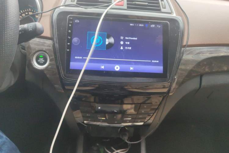 Used BAIC Weiwang S50 2016 1.5T Manual Joyful Luxury Edition Audio And AC Panel