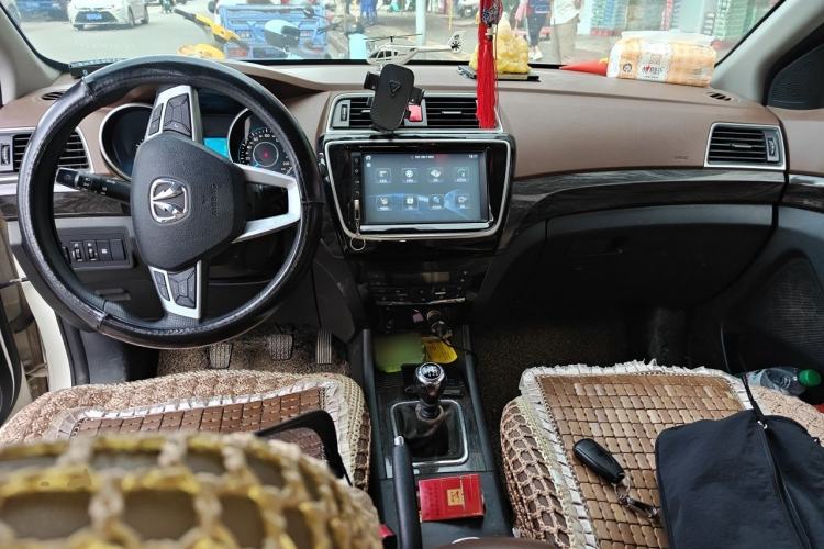 Used BAIC Weiwang S50 2016 1.5T Manual Joyful Luxury Edition Center Console