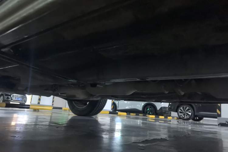 Used BAIC Weiwang S50 2016 1.5T Manual Joyful Premium Edition Chassis Front Right