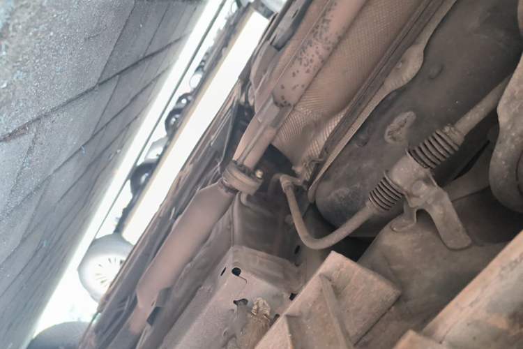 Used BAIC Weiwang S50 2016 1.5T Manual Lede Premium Edition Chassis Rear Right