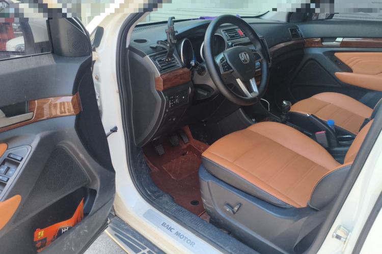 Used BAIC Weiwang S50 2016 1.5T Manual Joyful Premium Edition Driver Seat