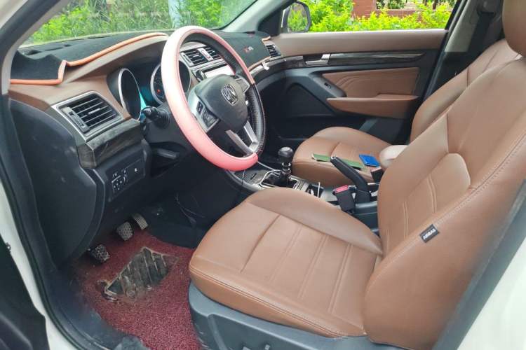 Used BAIC Weiwang S50 2016 1.5T Manual Joyful Comfort Model Driver Seat