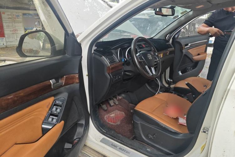 Used BAIC Weiwang S50 2016 1.5T Manual Joyful Premium Edition Driver Seat