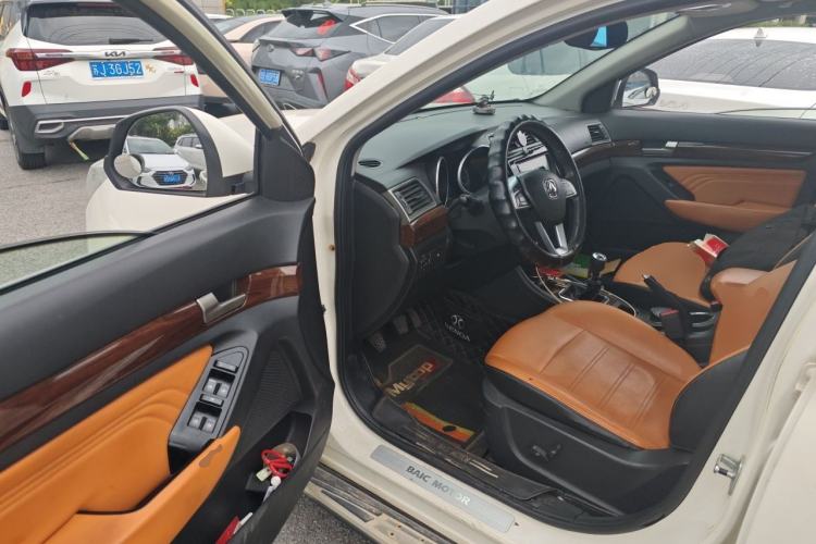Used BAIC Weiwang S50 2016 1.5T Manual Joyful Premium Edition Driver Seat