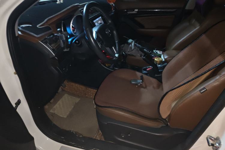 Used BAIC Weiwang S50 2016 1.5T Manual Joyful Premium Edition Driver Seat