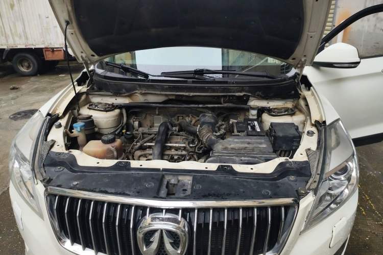 Used BAIC Weiwang S50 2016 1.5T CVT Joyful Elite Edition Engine Bay