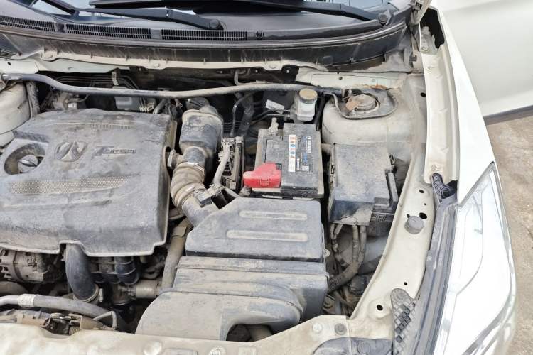 Used BAIC Weiwang S50 2016 1.5T CVT Joyful Elite Edition Engine Bay Left
