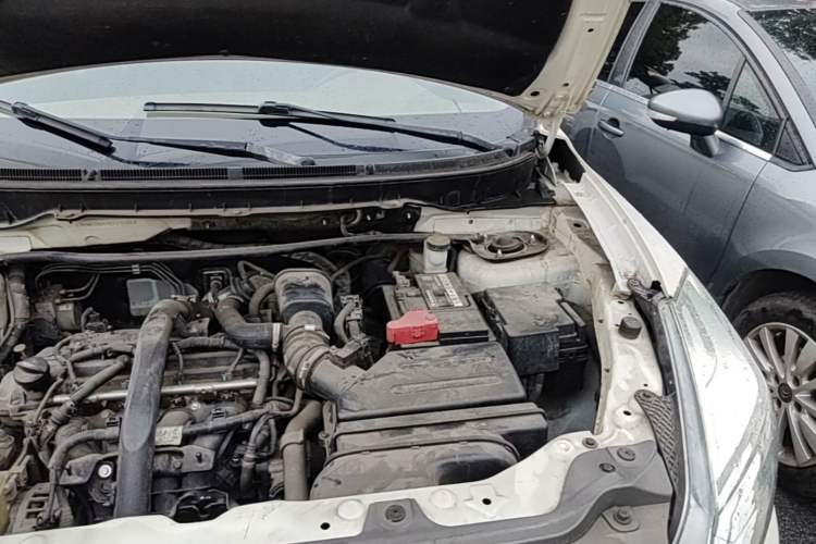 Used BAIC Weiwang S50 2016 1.5T Manual Lede Premium Edition Engine Bay Left
