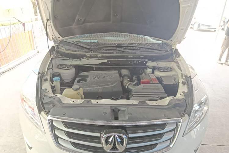 Used BAIC Weiwang S50 2016 1.5T Manual Joyful Luxury Edition Engine Bay