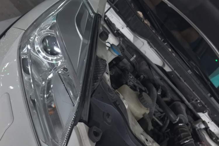 Used BAIC Weiwang S50 2016 1.5T Manual Joyful Premium Edition Engine Bay Right