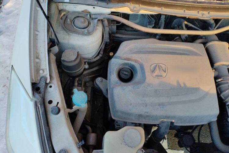 Used BAIC Weiwang S50 2016 1.5T Manual Lede Premium Edition Engine Bay Right