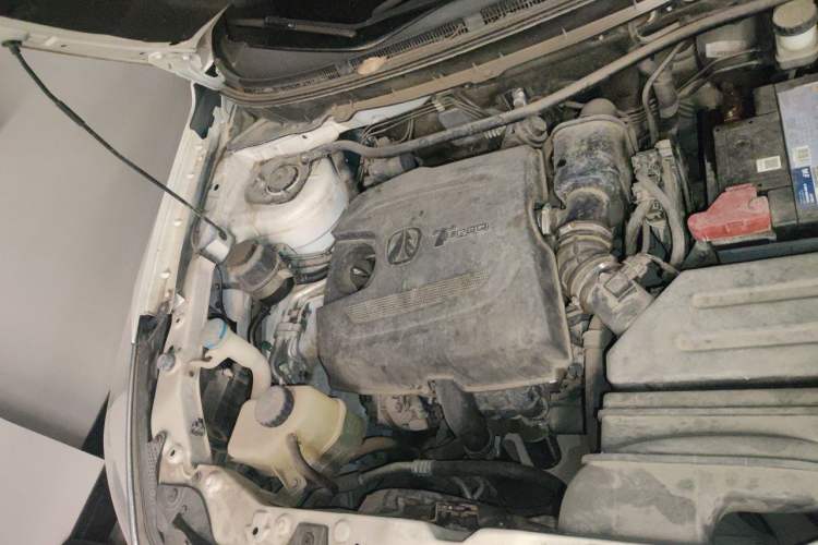 Used BAIC Weiwang S50 2016 1.5T CVT Joyful Premium Edition Engine Bay Right