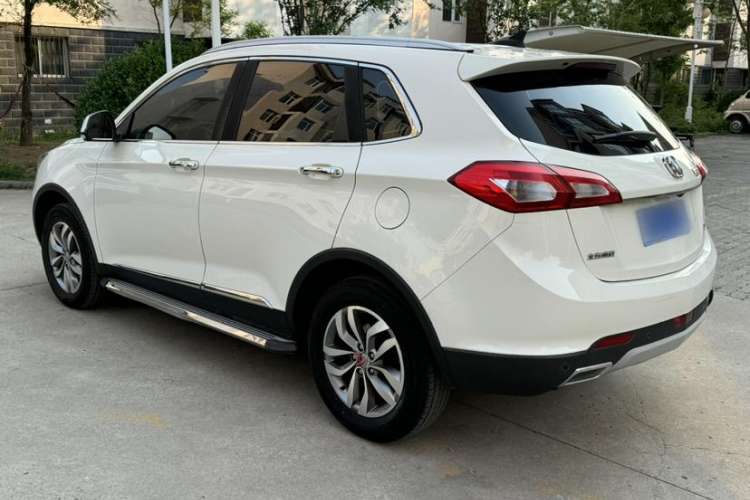 Used BAIC Weiwang S50 2016 1.5T Manual Lede Premium Edition Exterior 3