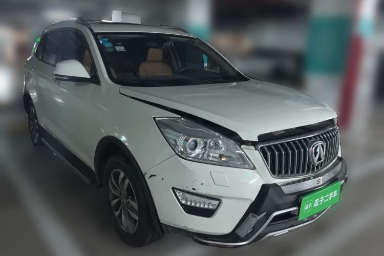 Used BAIC Weiwang S50 2016 1.5T Manual Joyful Premium Edition Front Right 45 Deg