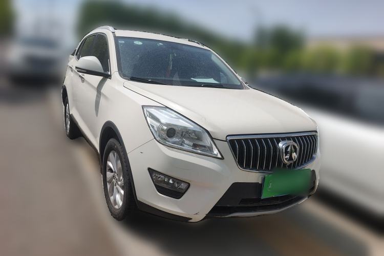 Used BAIC Weiwang S50 2016 1.5T CVT Joyful Elite Edition Front Right 45 Deg