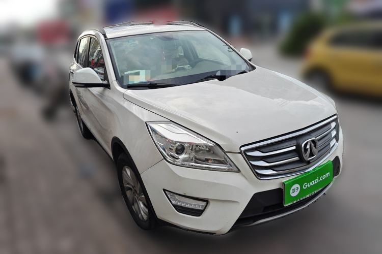 Used BAIC Weiwang S50 2016 1.5T Manual Joyful Luxury Edition Front Right 45 Deg