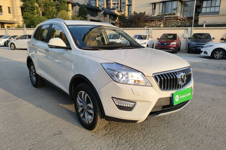 Used BAIC Weiwang S50 2016 1.5T Manual Joyful Premium Edition Front Right 45 Deg