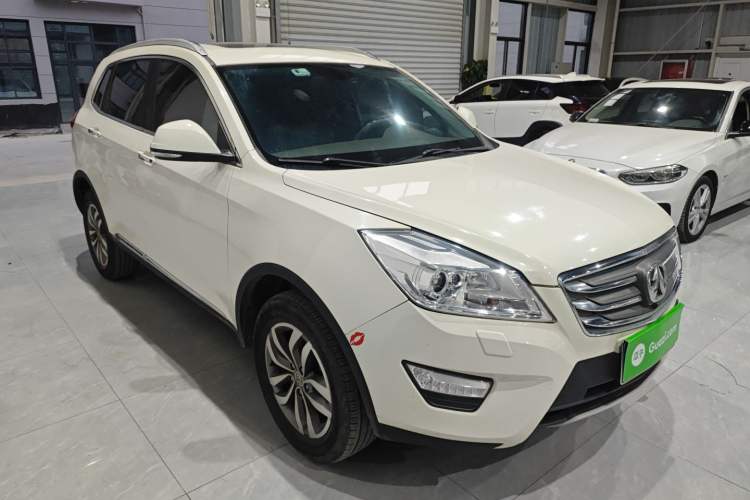 Used BAIC Weiwang S50 2016 1.5T Manual Lede Premium Edition Front Right 45 Deg
