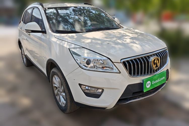 Used BAIC Weiwang S50 2016 1.5T Manual Joyful Elite Edition Front Right 45 Deg