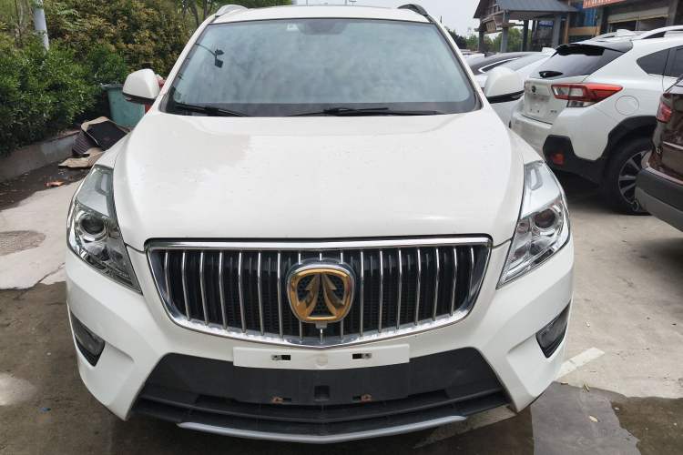 Used BAIC Weiwang S50 2016 1.5T Manual Happy Motion Superior Edition Front