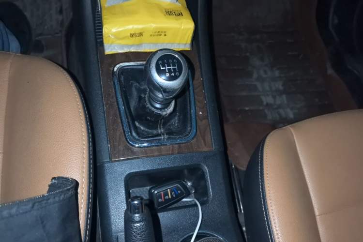 Used BAIC Weiwang S50 2016 1.5T Manual Joyful Premium Edition Gear Lever