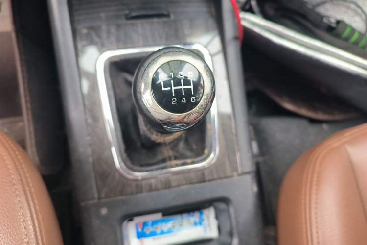 Used BAIC Weiwang S50 2016 1.5T Manual Lede Premium Edition Gear Lever