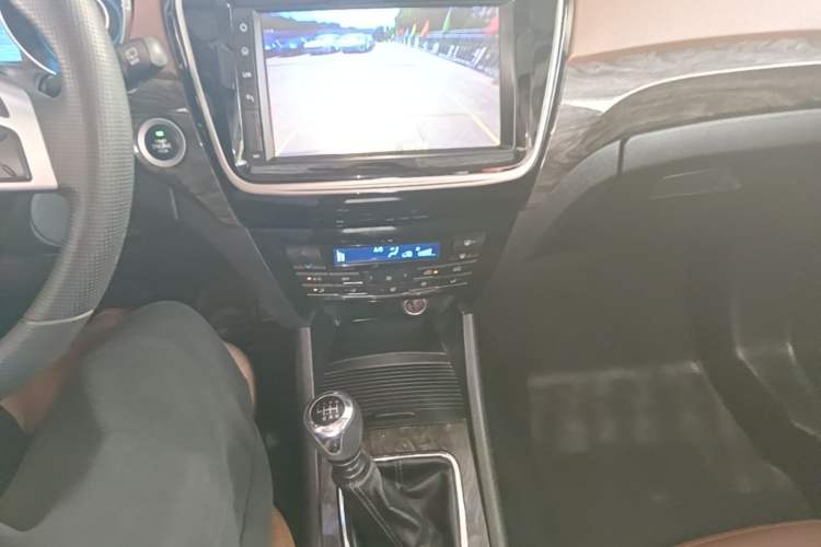 Used BAIC Weiwang S50 2016 1.5T Manual Joyful Luxury Edition Gear Lever
