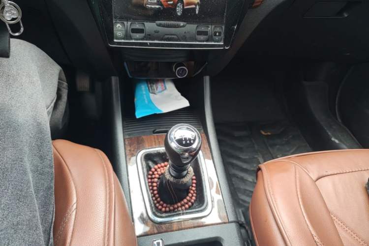 Used BAIC Weiwang S50 2016 1.5T Manual Joyful Comfort Model Gear Lever