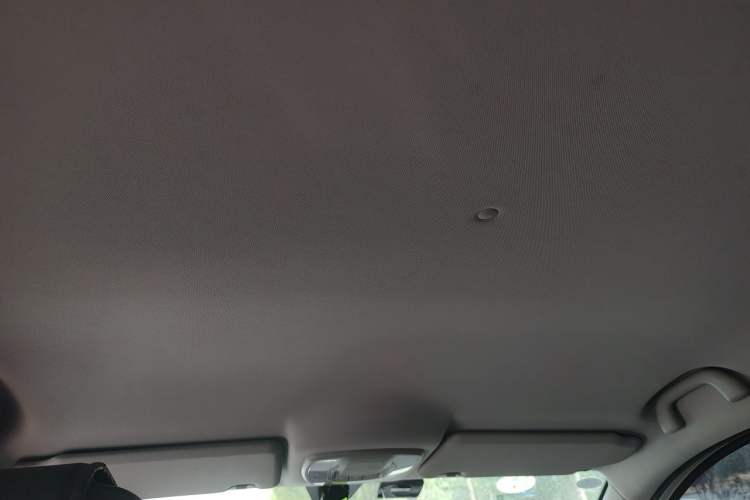 Used BAIC Weiwang S50 2016 1.5T CVT Joyful Elite Edition Headliner