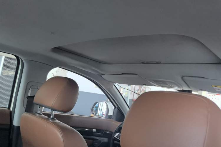 Used BAIC Weiwang S50 2016 1.5T CVT Joyful Luxury Model Headliner